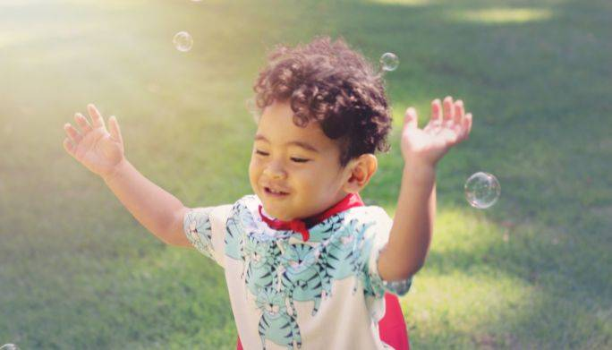 How do I know if my child needs physical therapy?